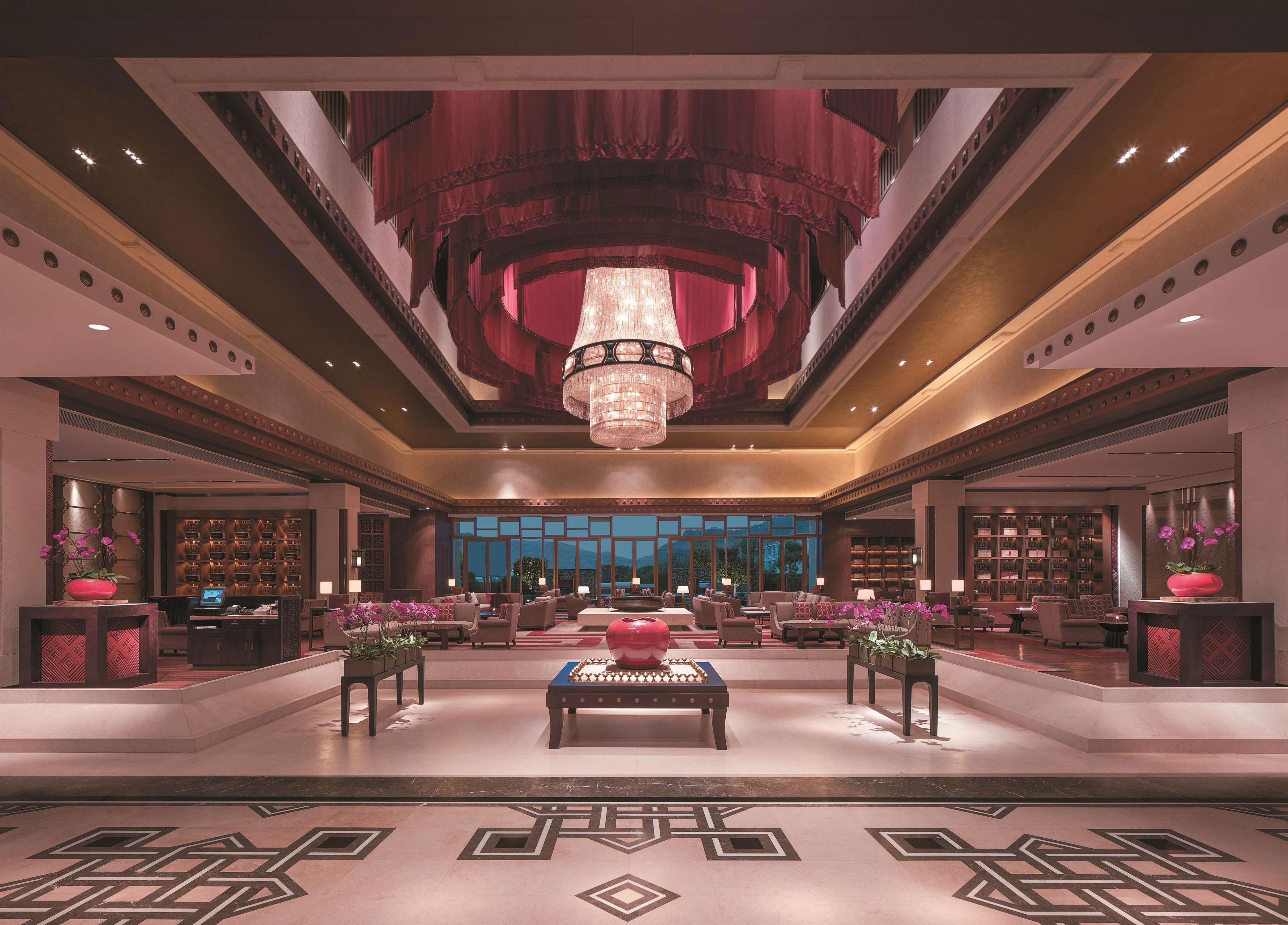 Shangri-La Lhasa Dış mekan fotoğraf